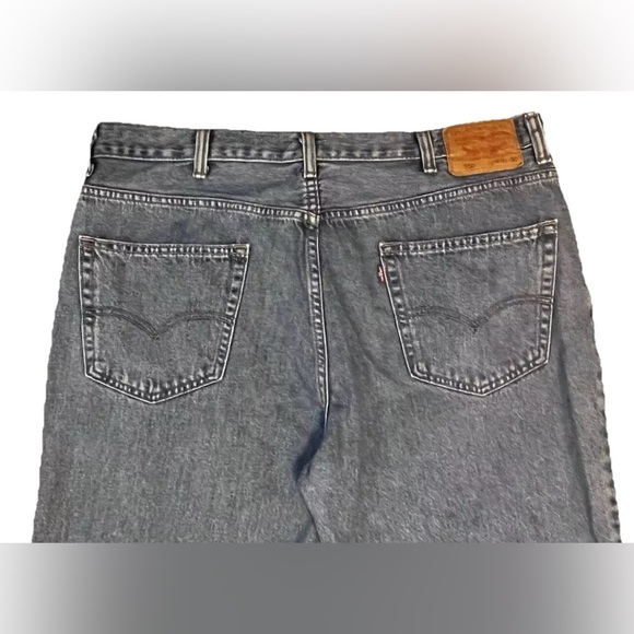 Mens Levi's 550 Relaxed Fit Blue Jeans 40 x 30 Measures 39 × 29.5 Medium Wash - Picture 5 of 8